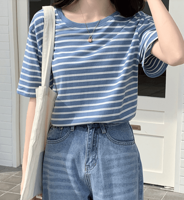骨格ウェーブラウンドネックボーダーTシャツ