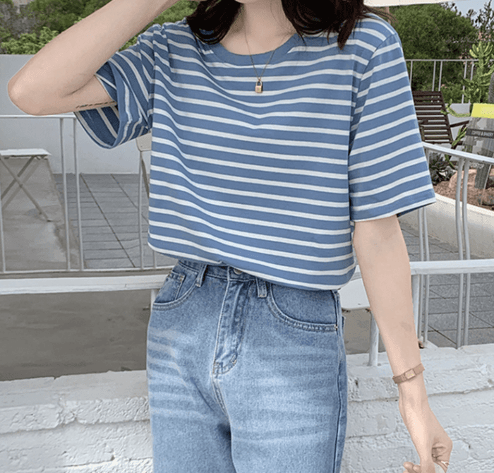 骨格ウェーブラウンドネックボーダーTシャツ
