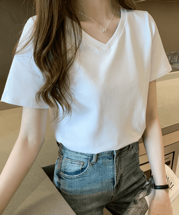 骨格ウェーブVネックシンプルTシャツ
