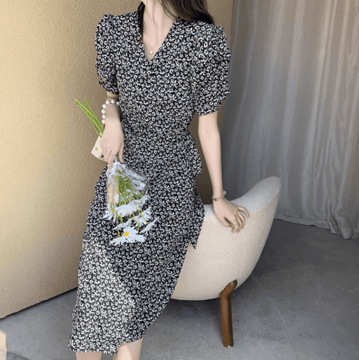 骨格ウェーブ小花柄パフスリーブワンピース