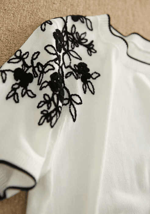 骨格ウェーブフラワー刺繍ショルダーニットトップス
