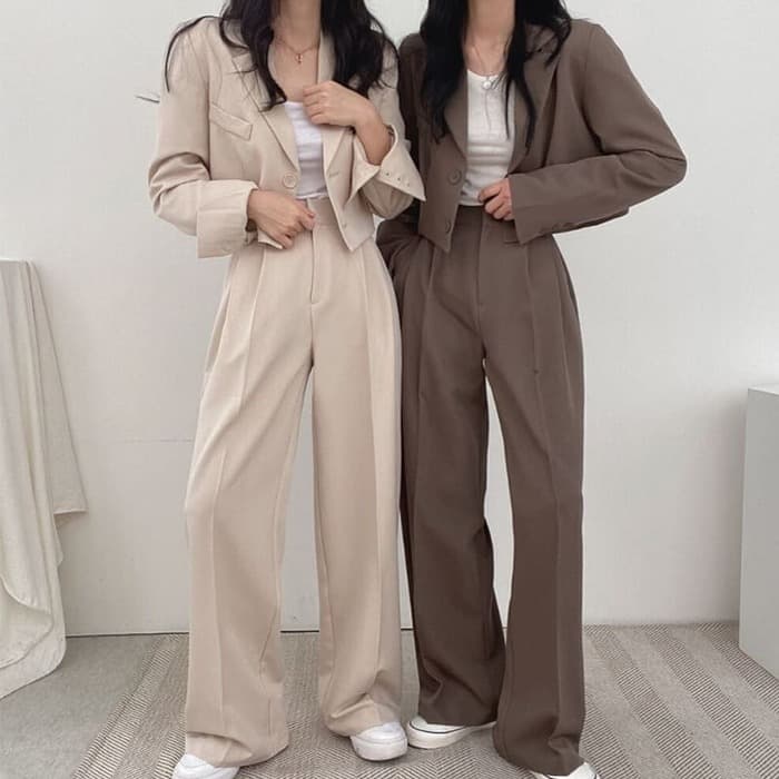 骨格ウェーブ服ベーシックセットアップ