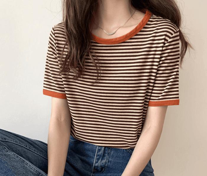 骨格ウェーブ服ラウンドネックボーダーTシャツトップス