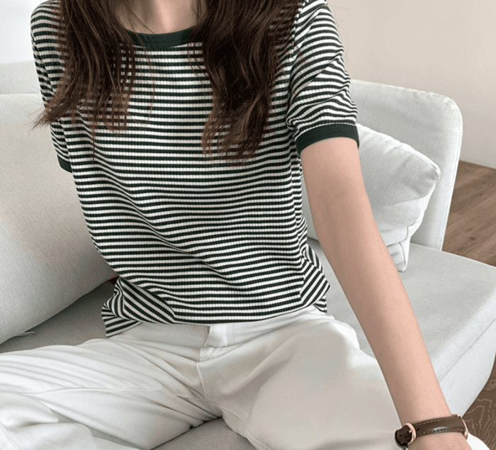 骨格ウェーブ服ラウンドネックボーダーTシャツトップス