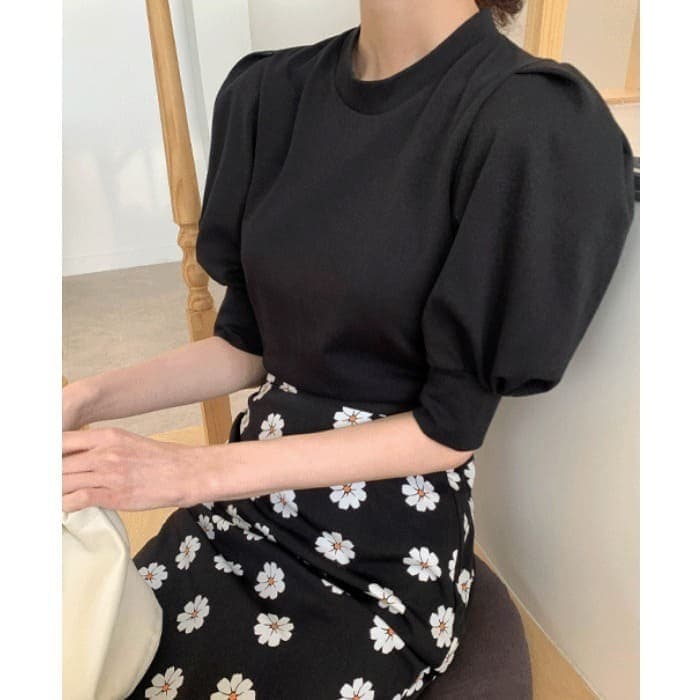 骨格ウェーブ服パフスリーブトップス&花柄スリットスカートセットアップ