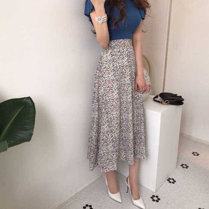 骨格ウェーブ服フリルニットトップス&ハイウエスト花柄フレアスカートセットアップ