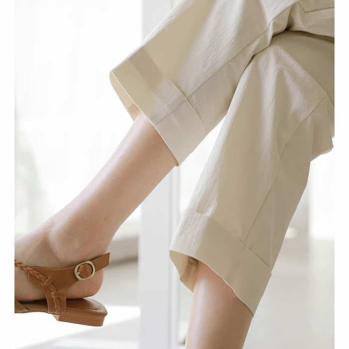 骨格ウェーブホワイトストレートパンツスーツ
