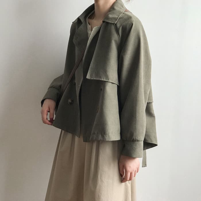 骨格ウェーブショート丈トレンチコート