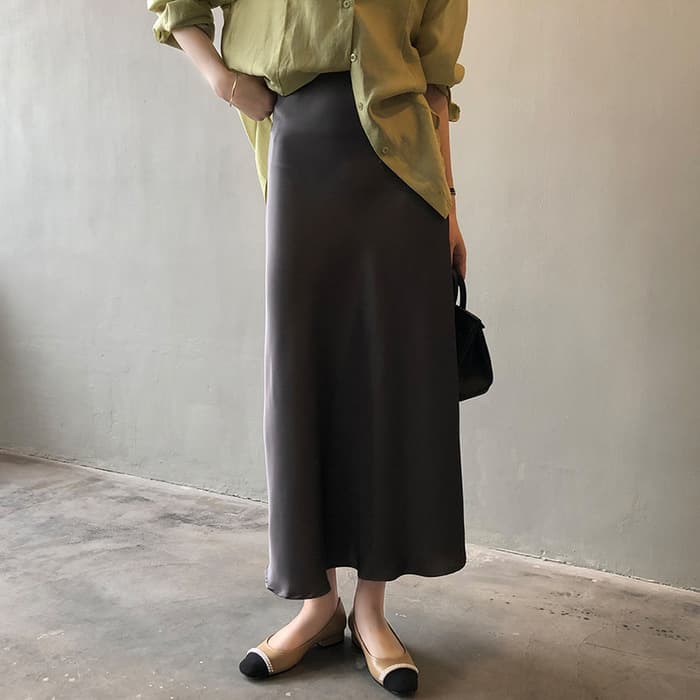 骨格ウェーブサテンAラインスカート