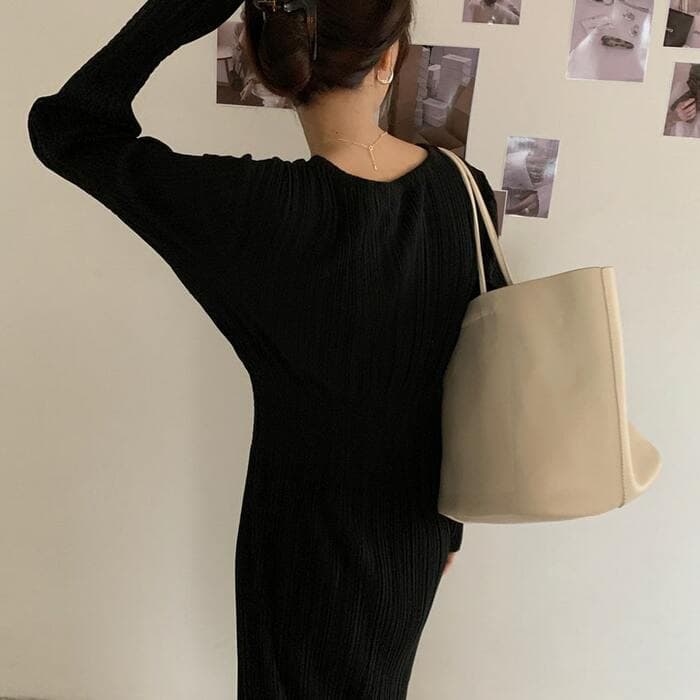 骨格ウェーブ服 ウエストマークラインワンピース