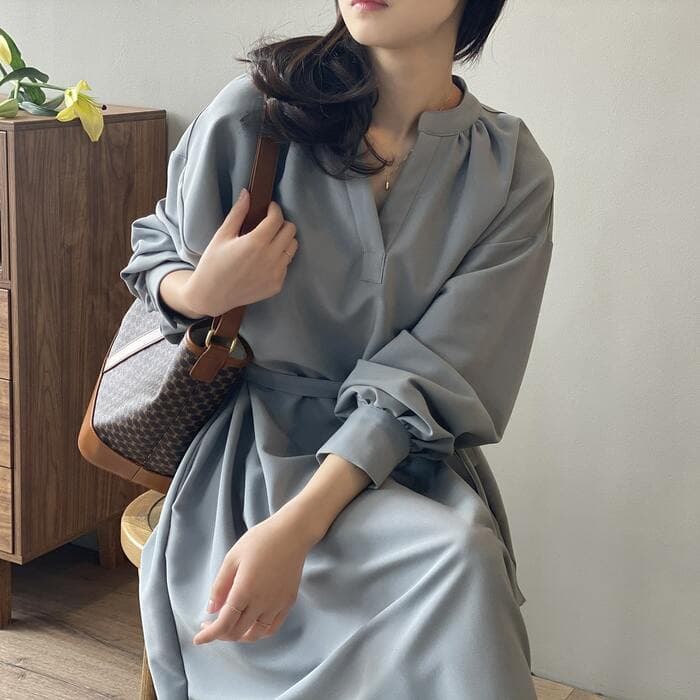 骨格ウェーブ服ウエストマークVネックワンピース