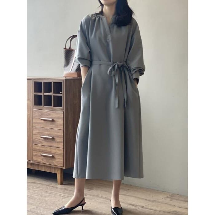 骨格ウェーブ服ウエストマークVネックワンピース