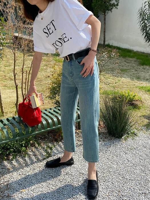 骨格ウェーブクロップドデニムパンツ