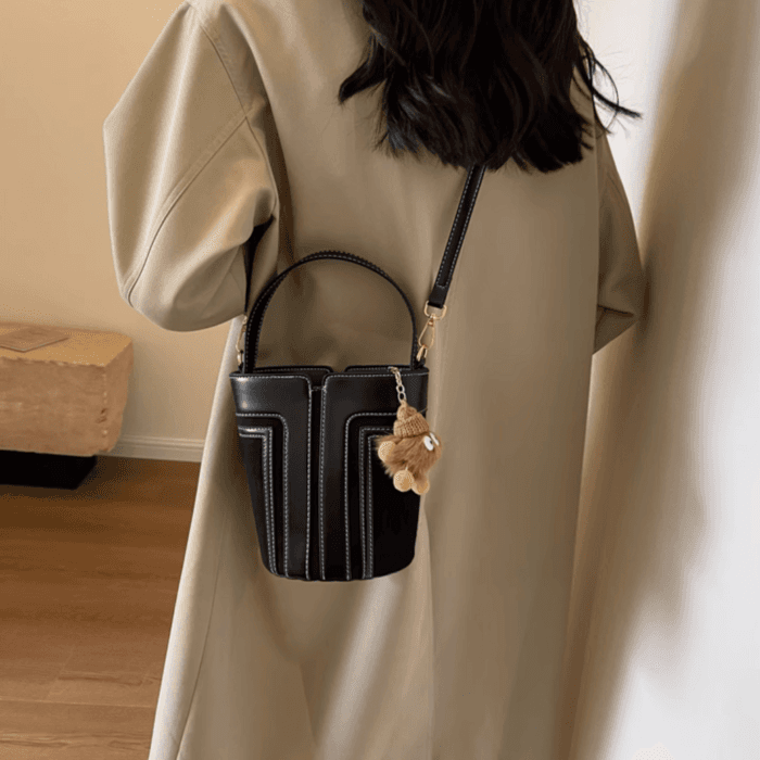 骨格ウェーブバケツショルダーバック