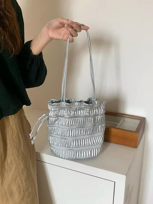骨格ウェーブシャーリングショルダーバック