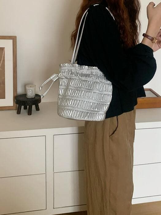 骨格ウェーブシャーリングショルダーバック