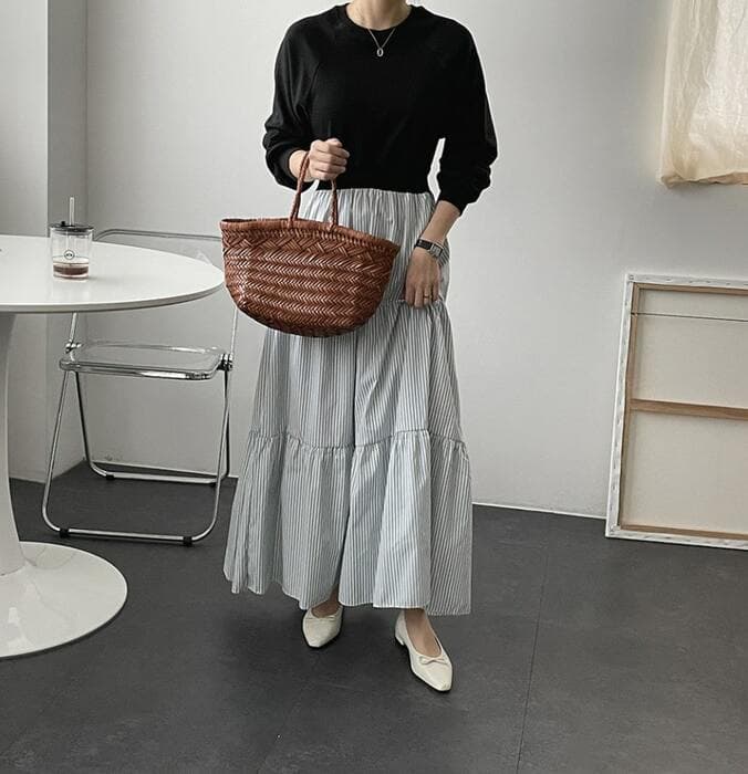 骨格ウェーブストライプティアードワンピース