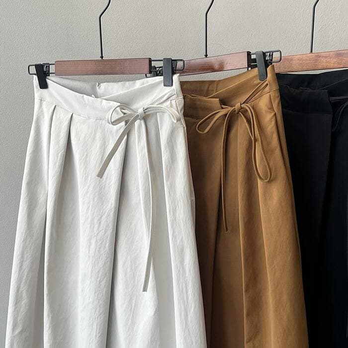 骨格ウェーブラップワイドパンツ