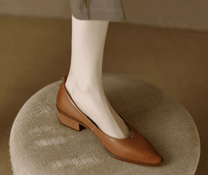 骨格ウェーブローヒールパンプス