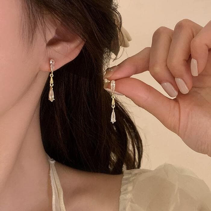 骨格ウェーブジルコンロングピアス