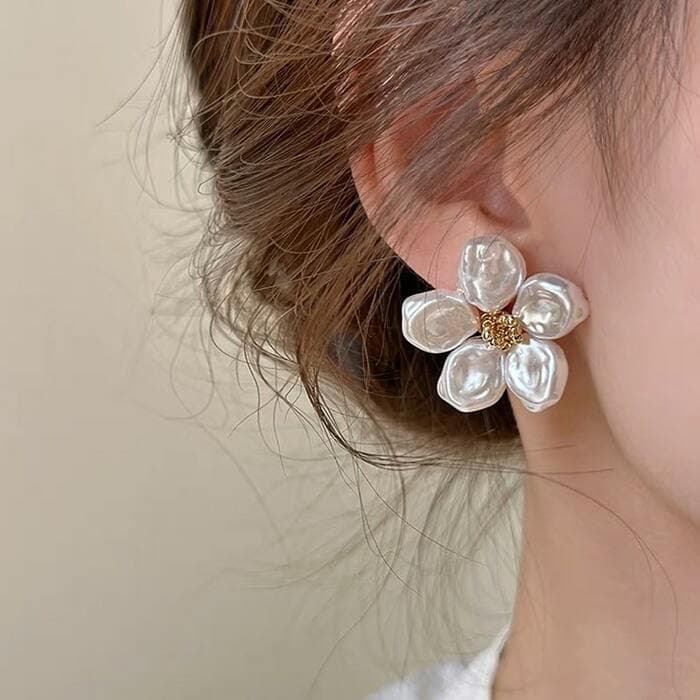 骨格ウェーブフラワーデザインピアス
