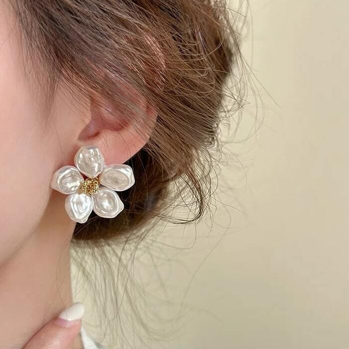 骨格ウェーブフラワーデザインピアス