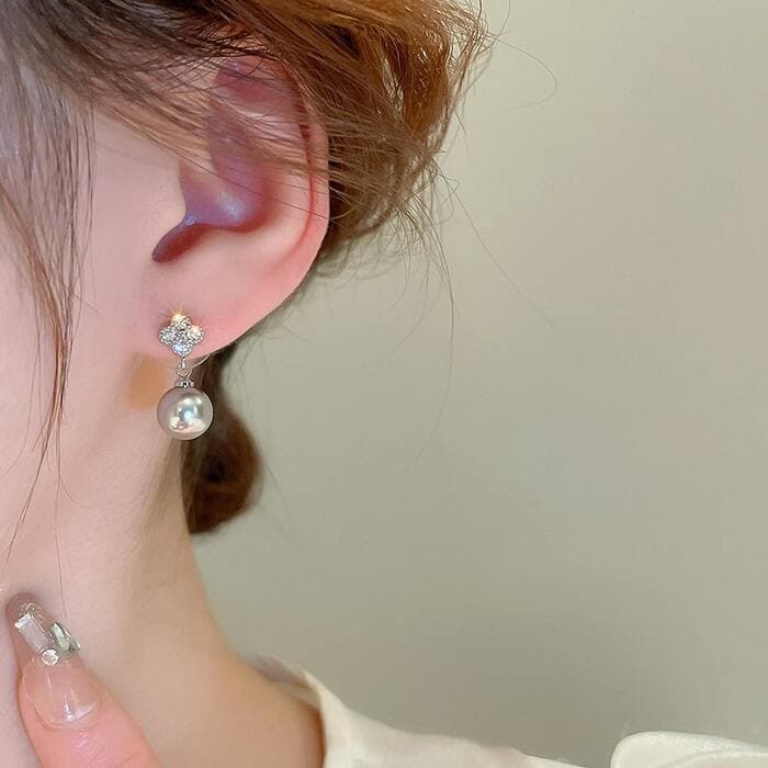 骨格ウェーブシルバーパールピアス