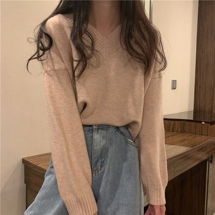 骨格ウェーブVネックセーター