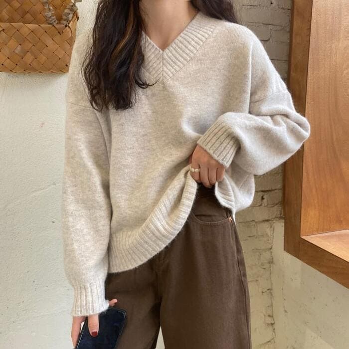 骨格ウェーブVネックセーター
