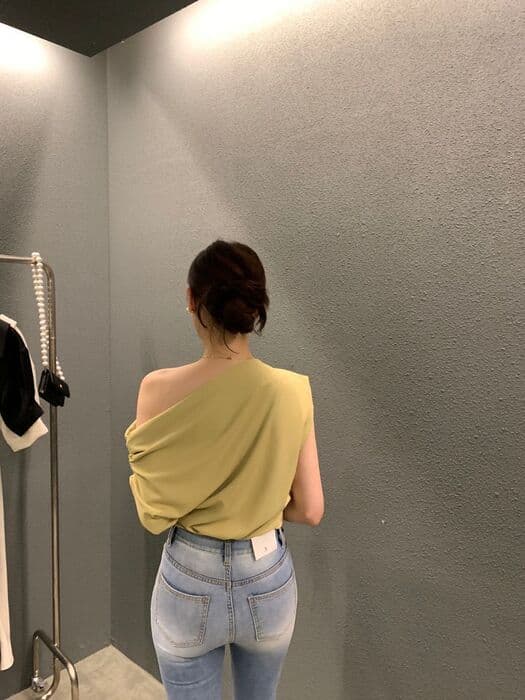 骨格ウェーブオフショルダー半袖Tシャツ