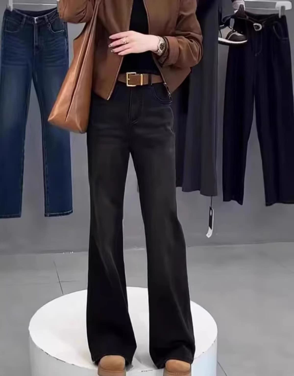 骨格ウェーブセミブーツカットデニムパンツ