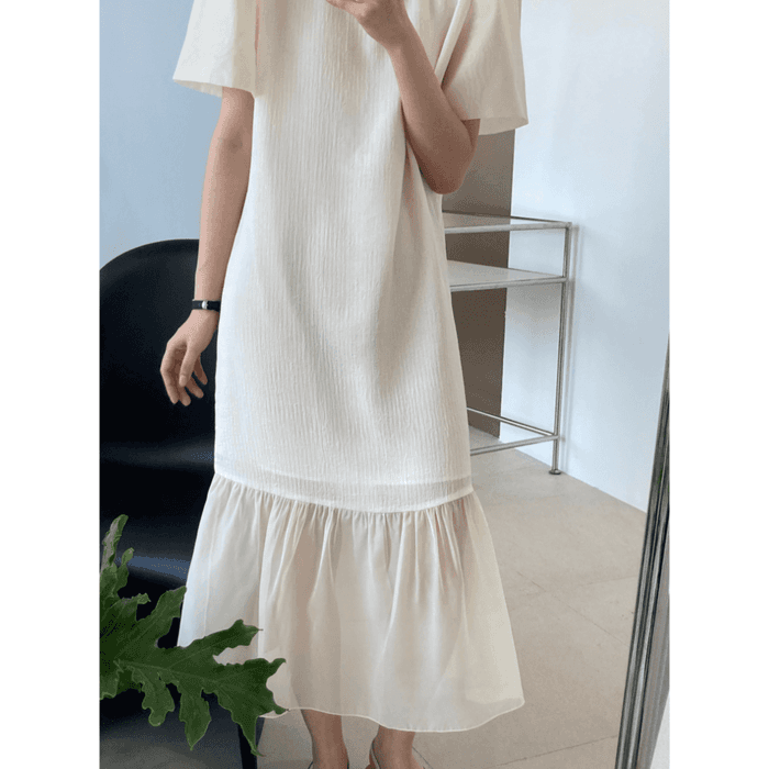 骨格ウェーブ服切替シアーロングワンピース