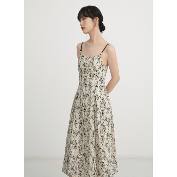 骨格ウェーブ服花柄フレアキャミワンピース